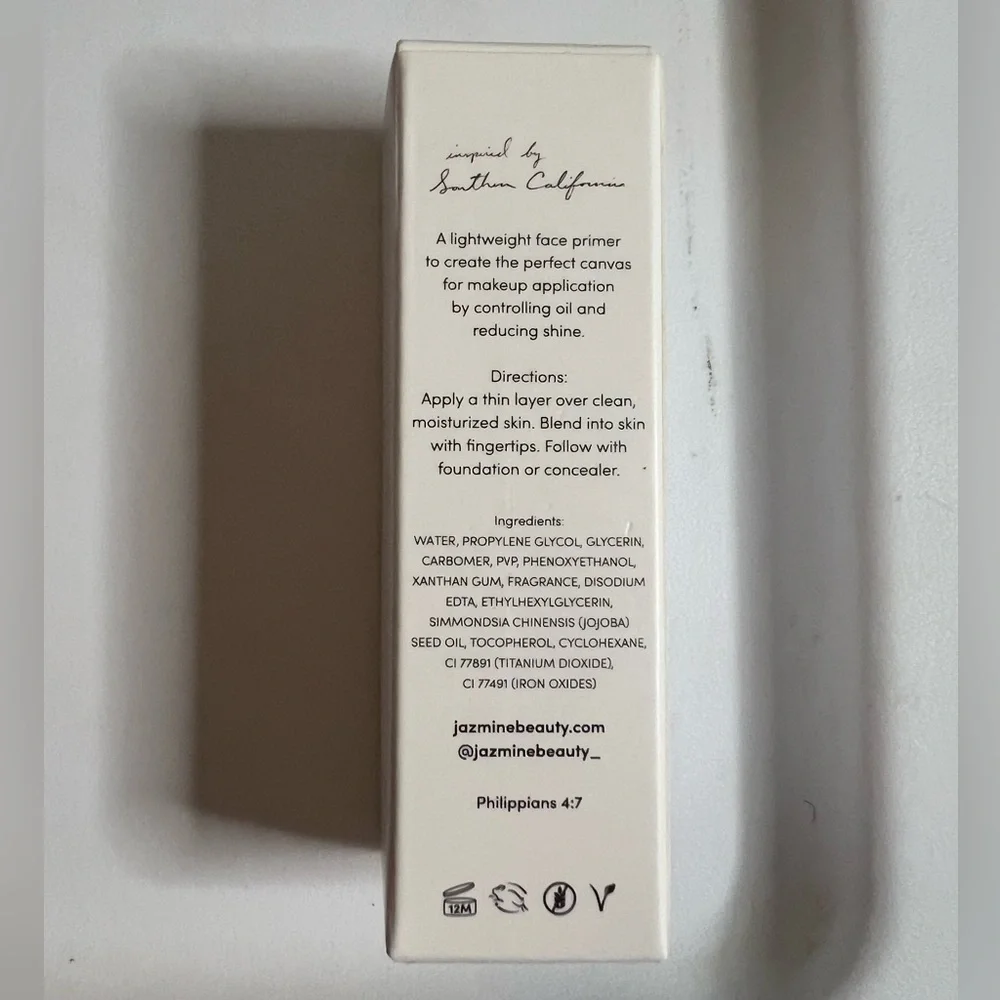 Jazmine Beauty Coastal Chic Shine Control Mattifying Primer